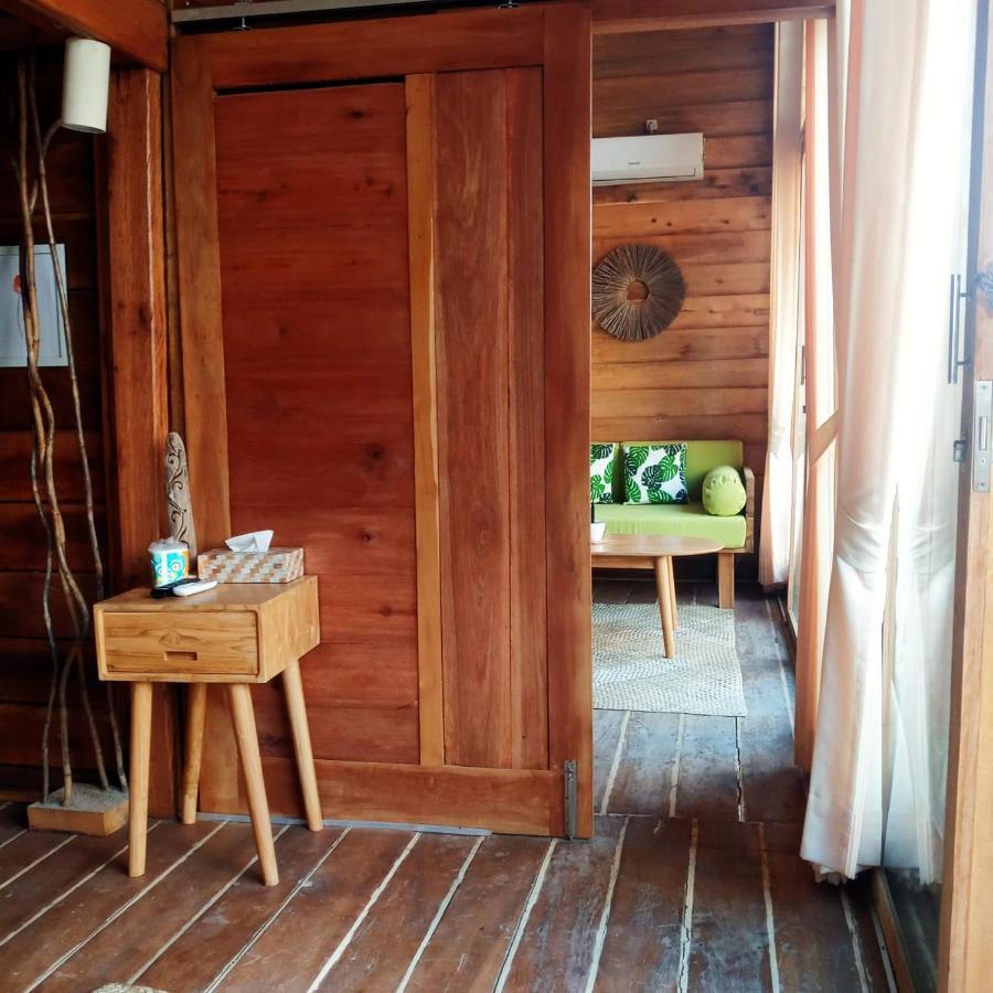 Sunset Moyo Bungalows Moyo Island 部屋 写真